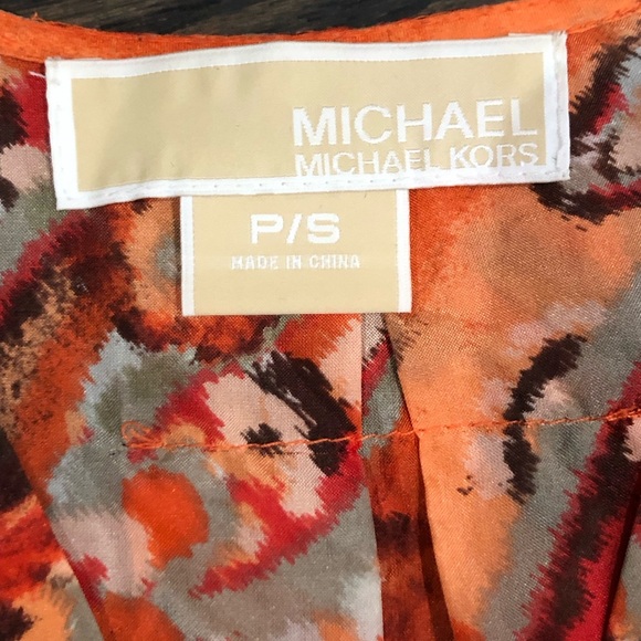 Michael Kors Silk Petite Top - Picture 2 of 7